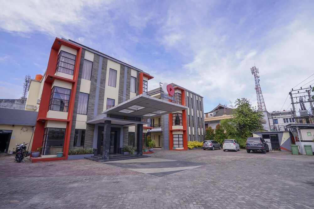Grand Mutiara Hotel by OYO Rooms