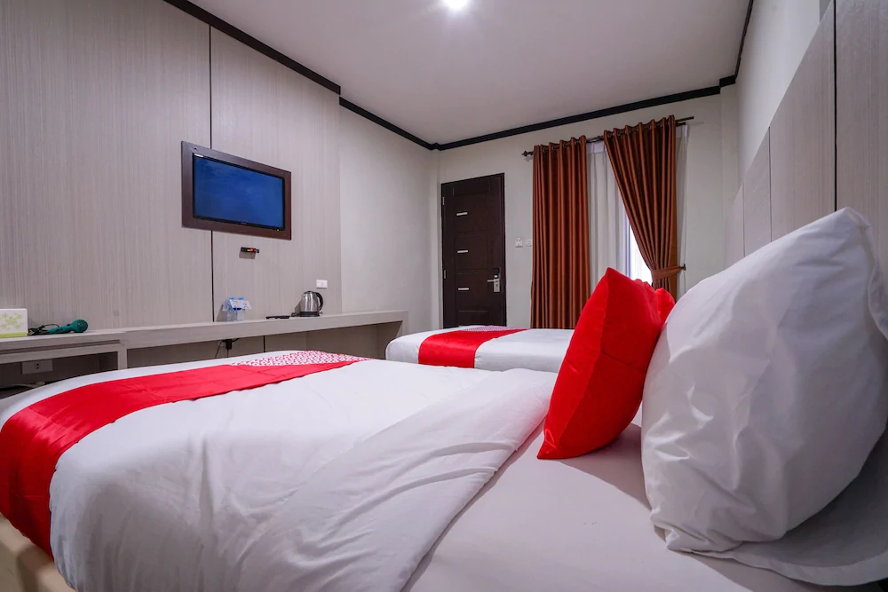 Grand Mutiara Hotel by OYO Rooms