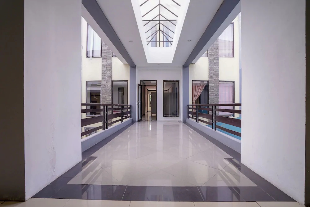 Grand Mutiara Hotel by OYO Rooms