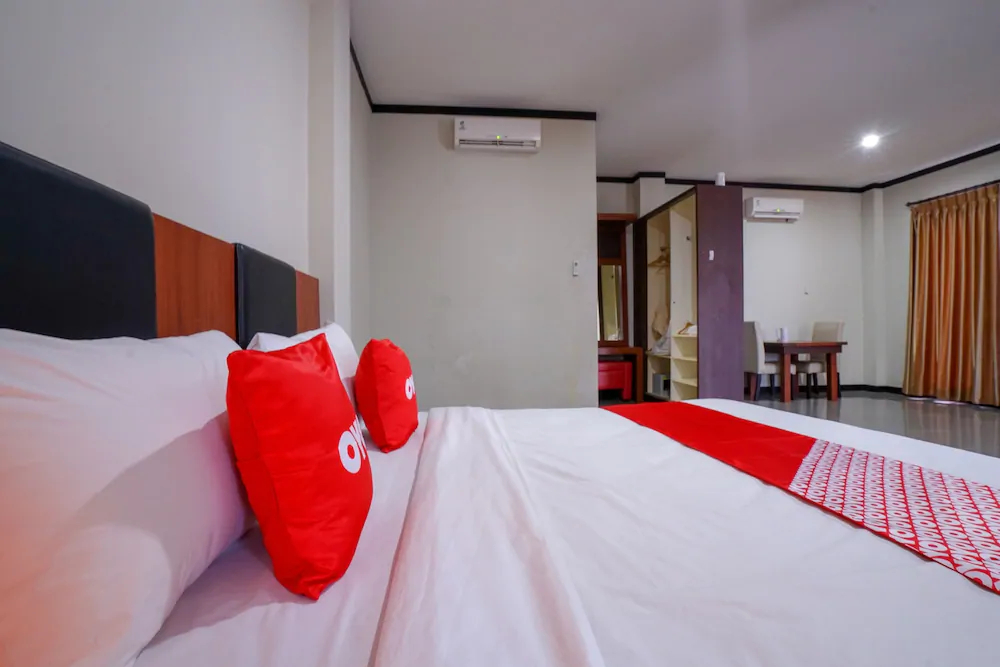 Grand Mutiara Hotel by OYO Rooms