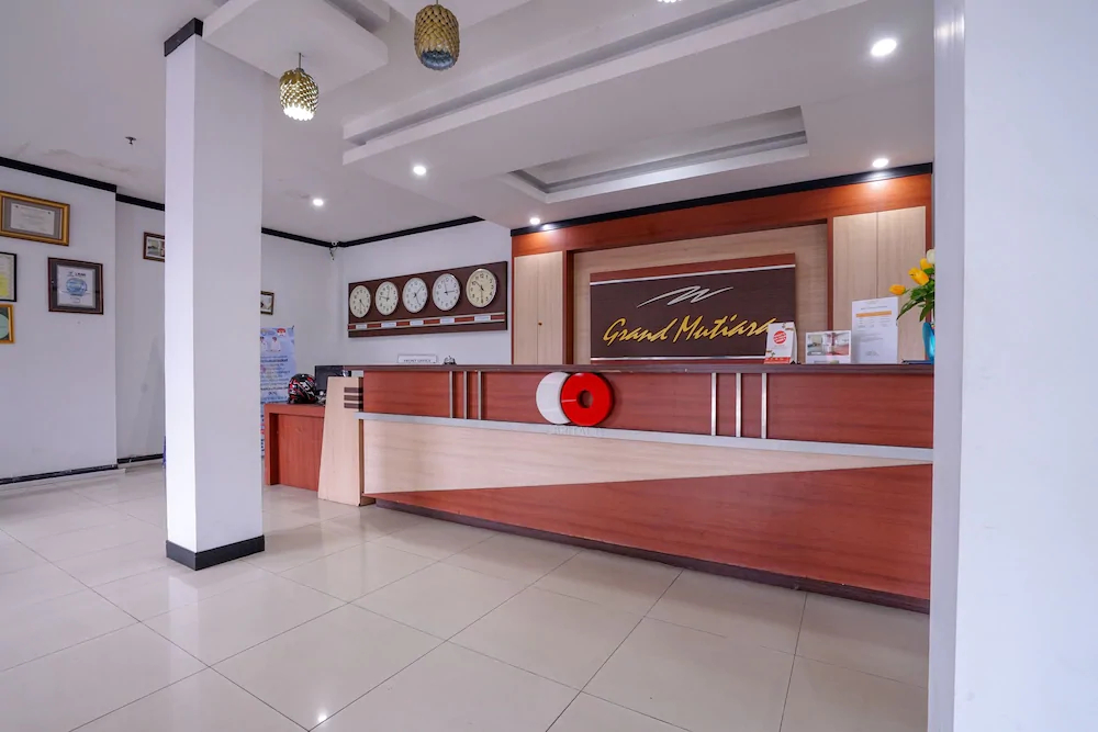 Grand Mutiara Hotel by OYO Rooms