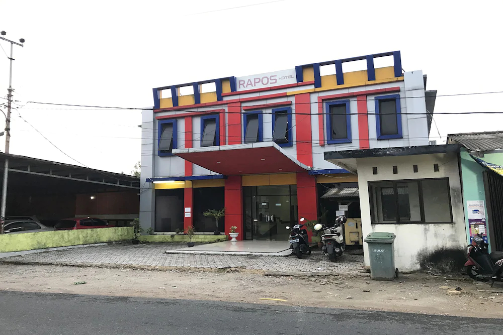 Hotel Rapos by OYO Rooms