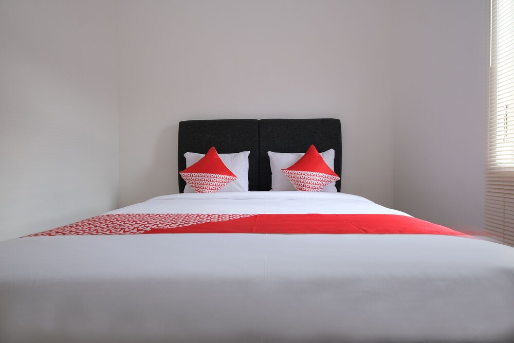 Mango Residence by OYO Rooms
