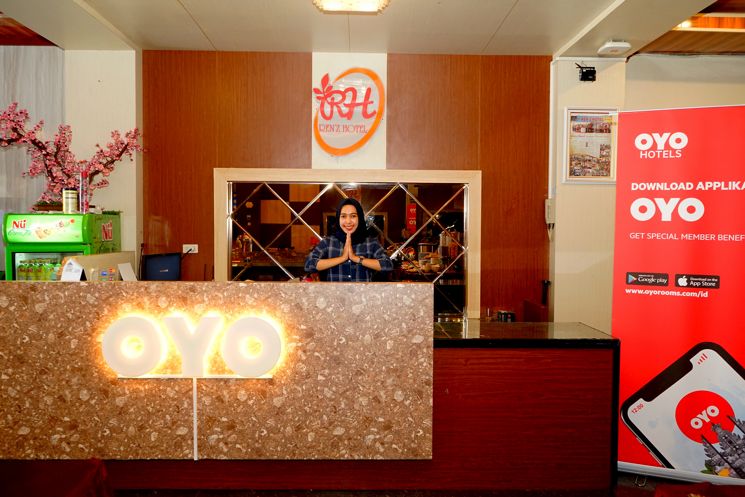 Ren'z Hotel BY OYO Rooms