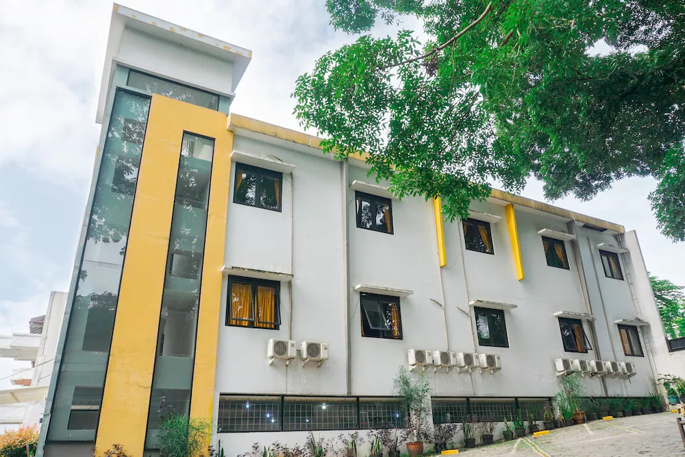 Alvin Residence by OYO Rooms