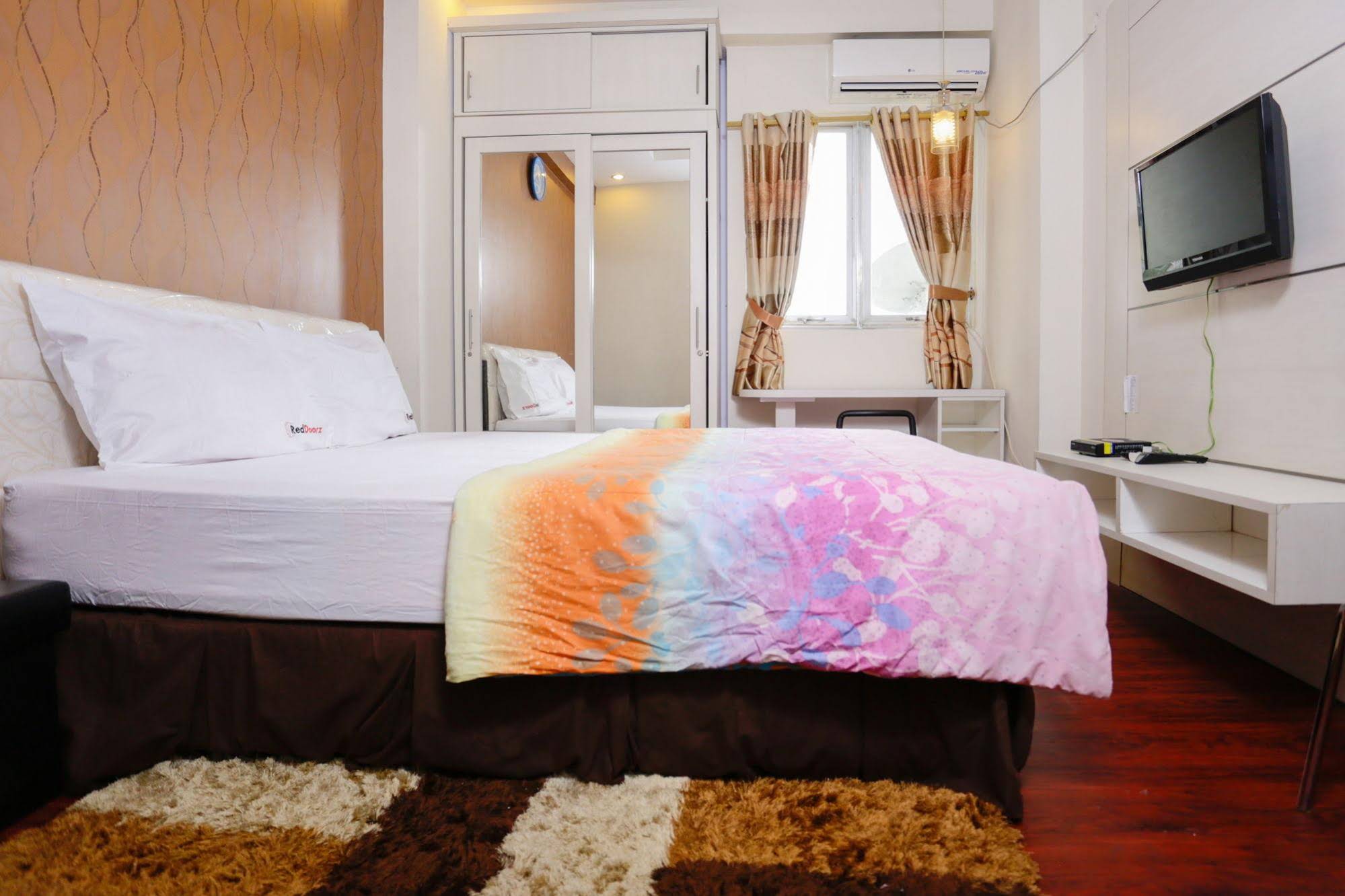 The Suites Metro Apartment by Ananda