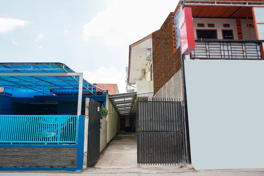 Ardini Residence by OYO Rooms