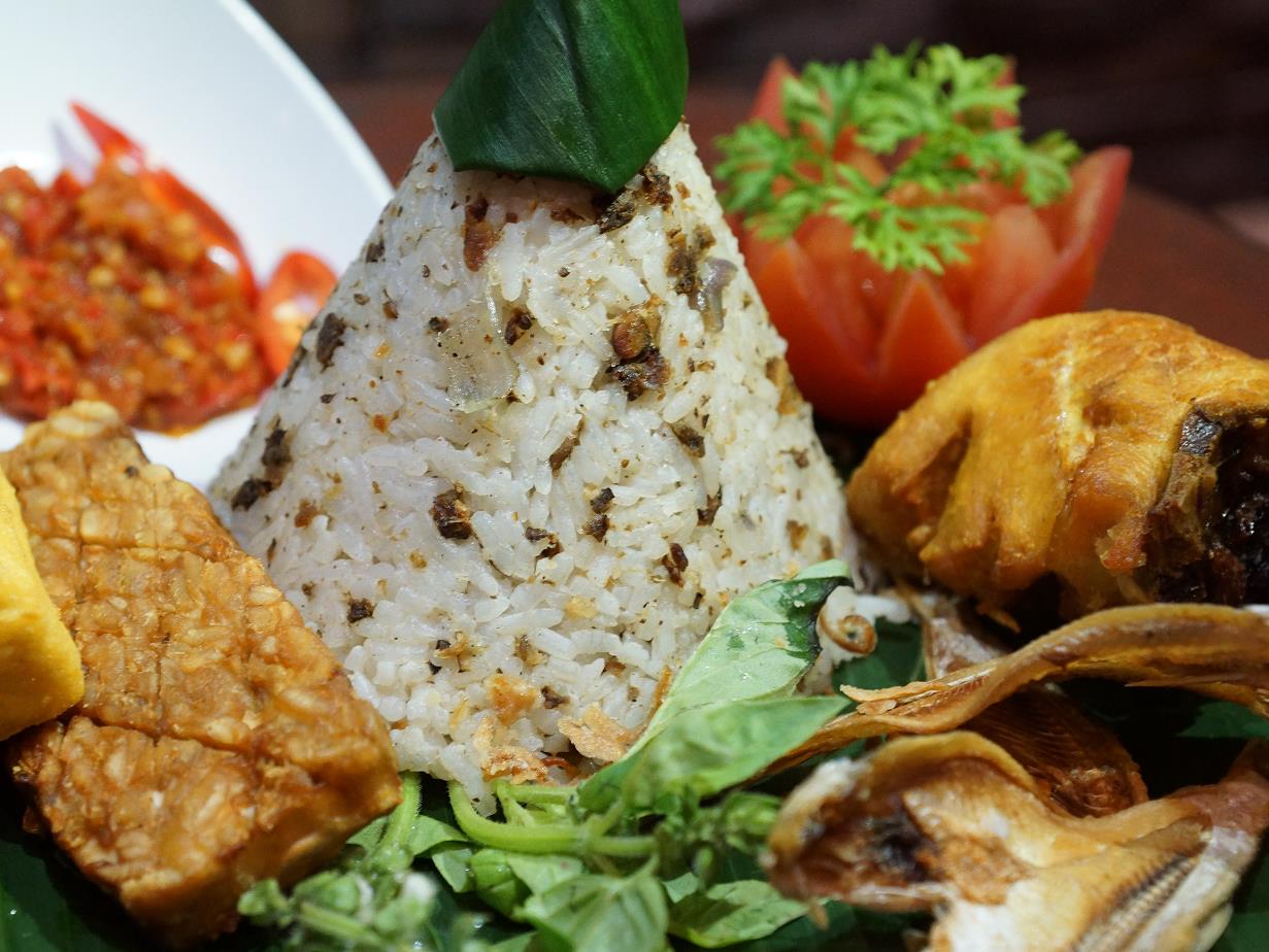 RedDoorz @ Arwiga Hotel