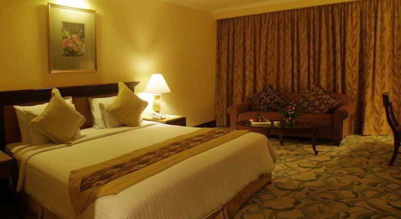 Aston Tropicana Hotel