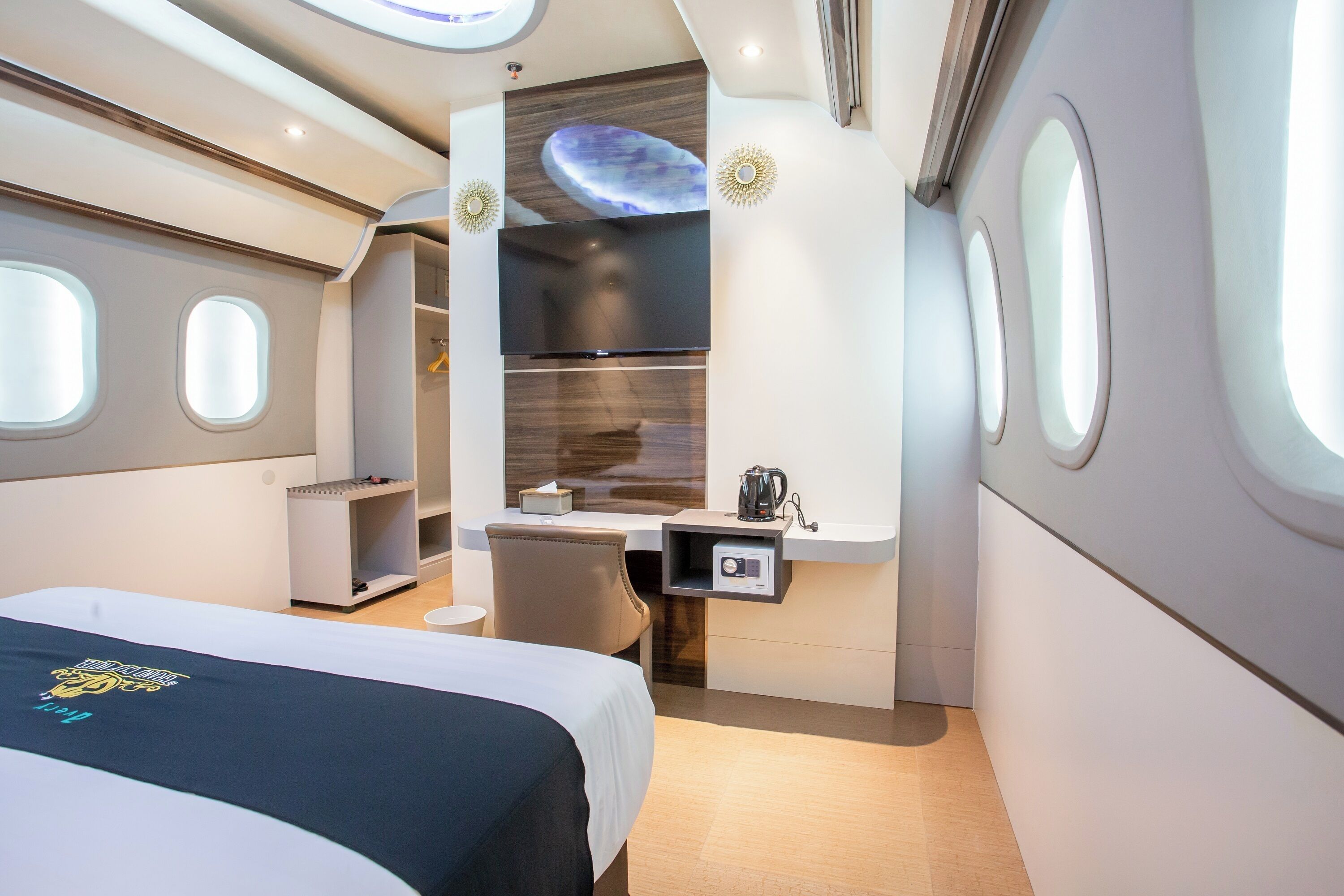 Avery de'Grand City Hotel Bandung