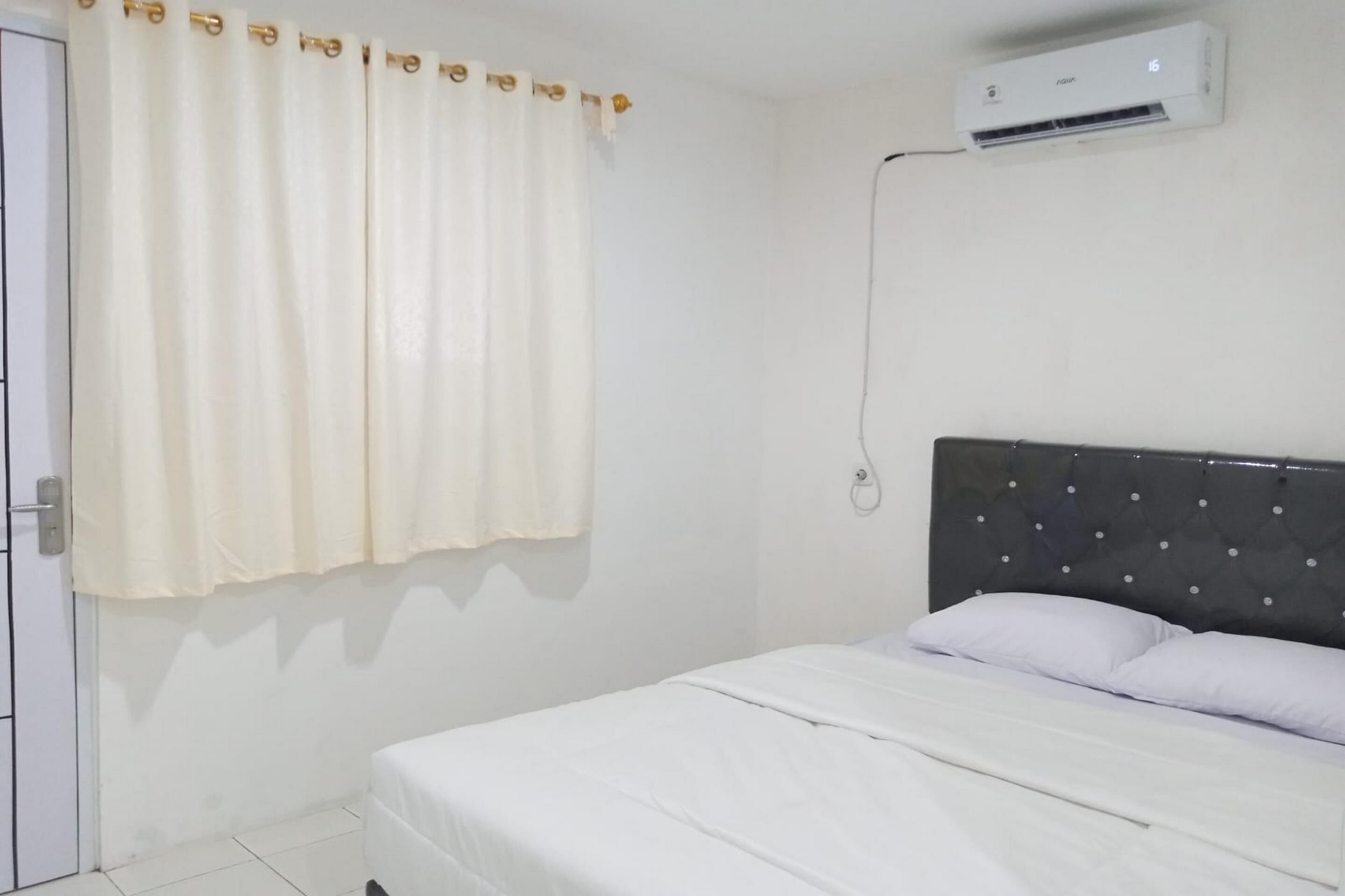 Capital O 93728 Guest House Cemara