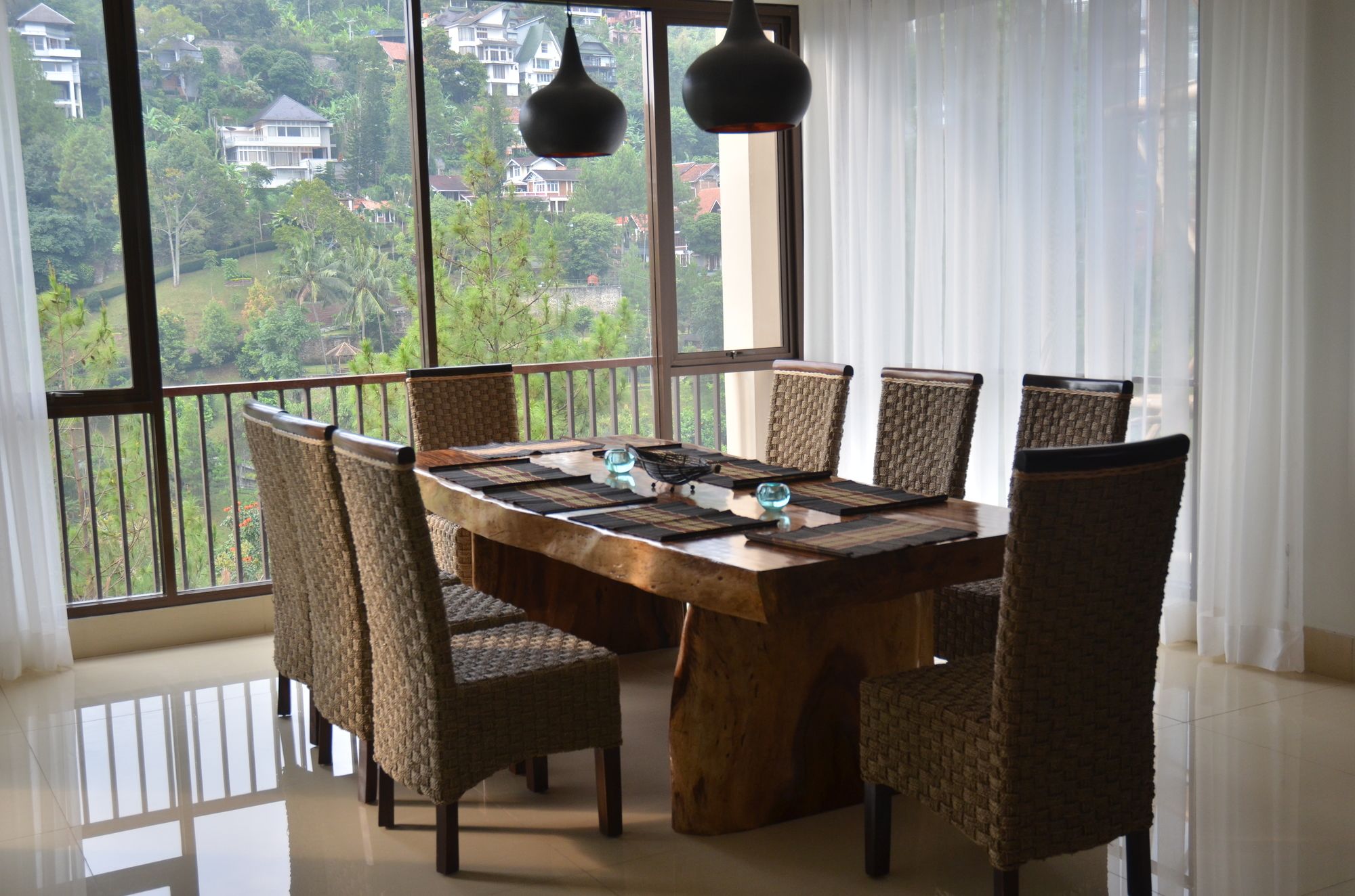 Spring Hill Resor Dago Pakar