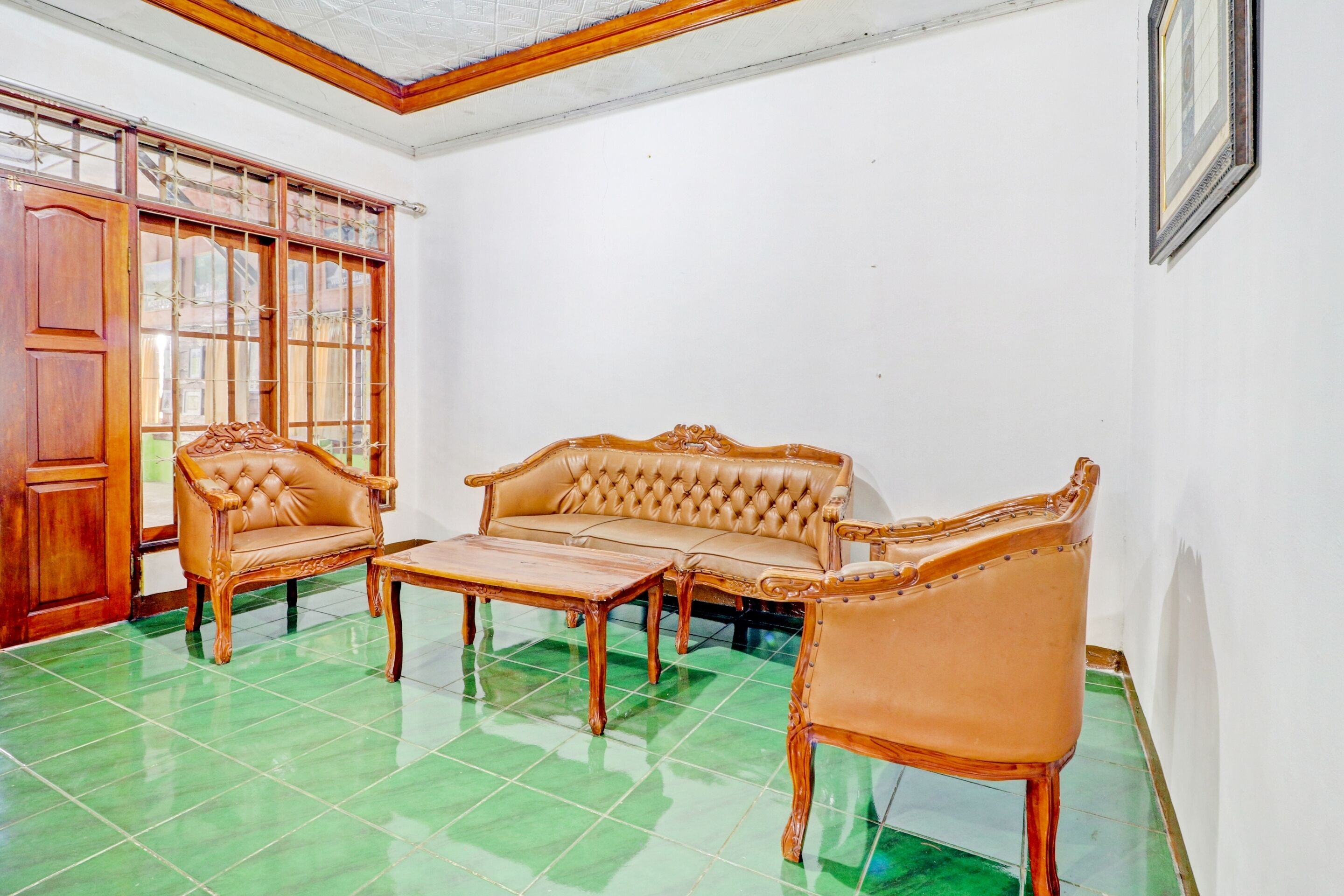 Cibeunying Homestay Cibodas Maribaya Homestays By Oyo Rooms