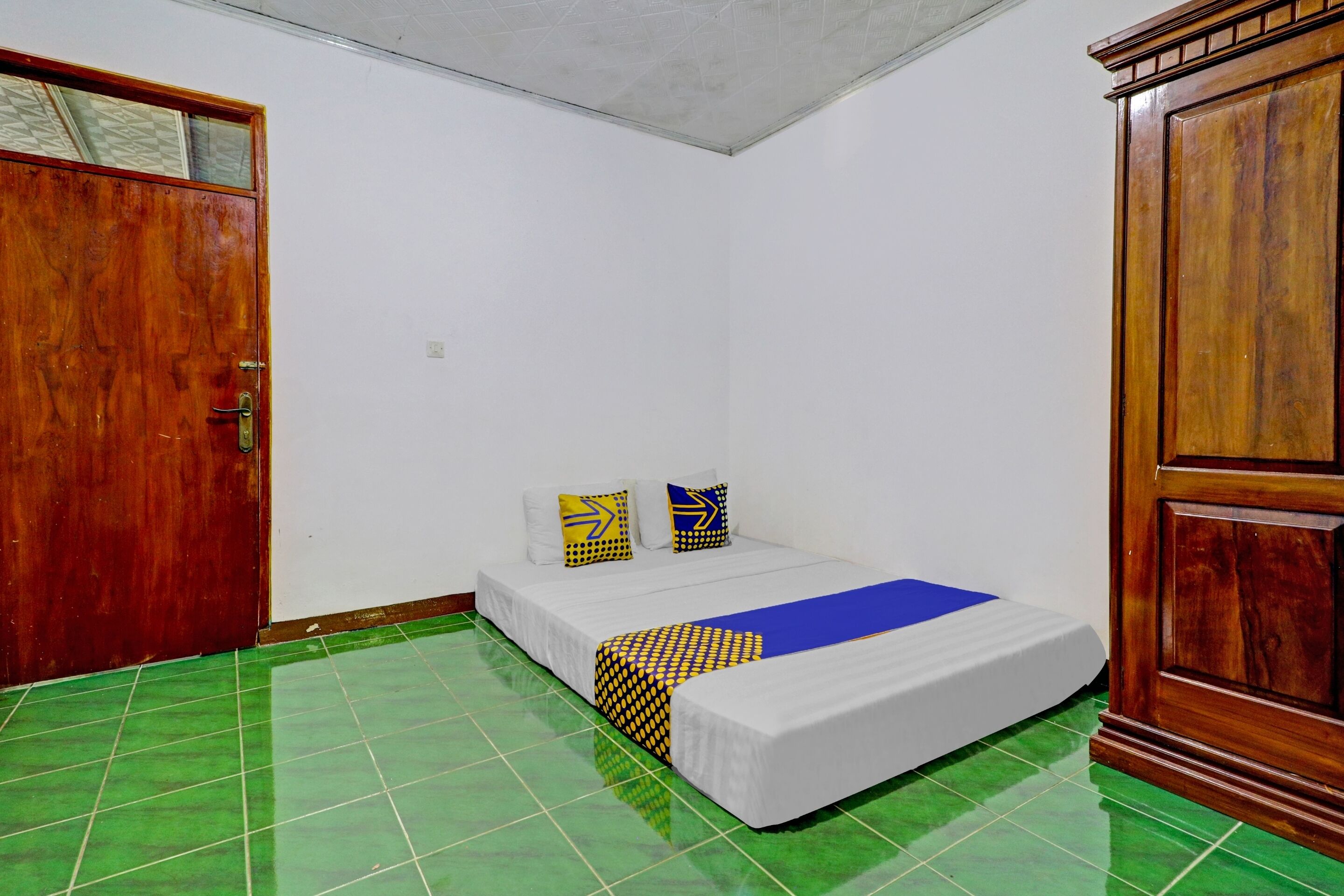 Cibeunying Homestay Cibodas Maribaya Homestays By Oyo Rooms