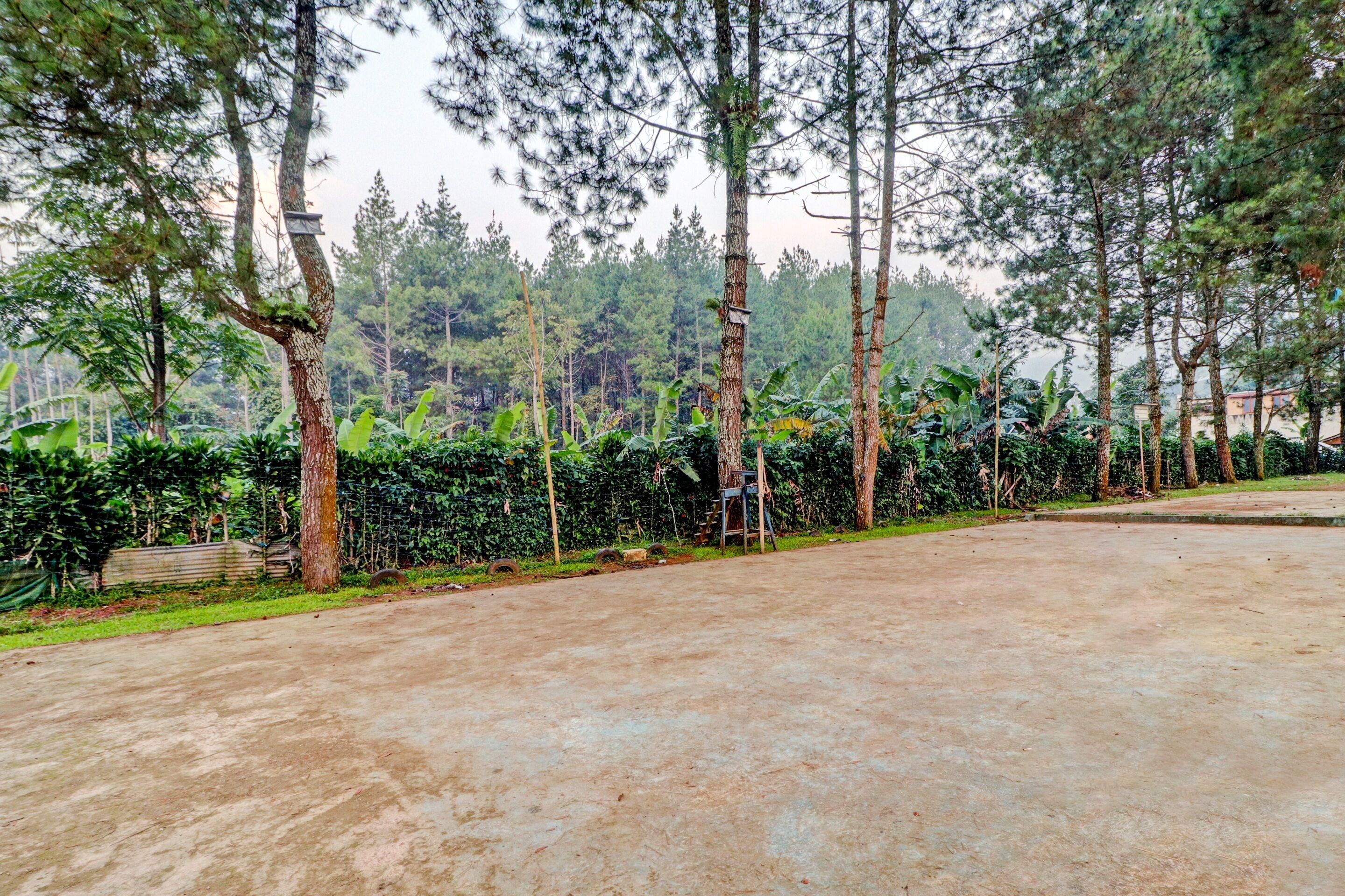 Cibeunying Homestay Cibodas Maribaya Homestays By Oyo Rooms