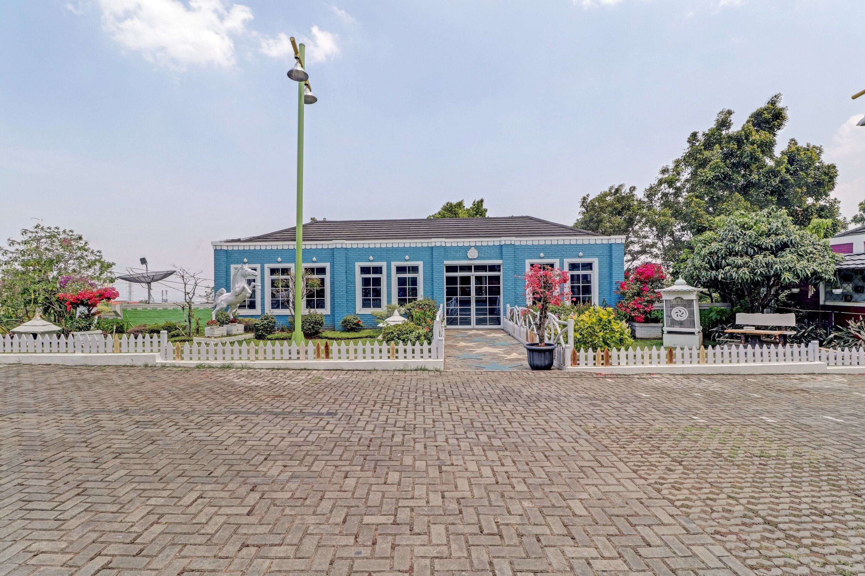 Collection O 90617 Rumah Oma Opa Syariah