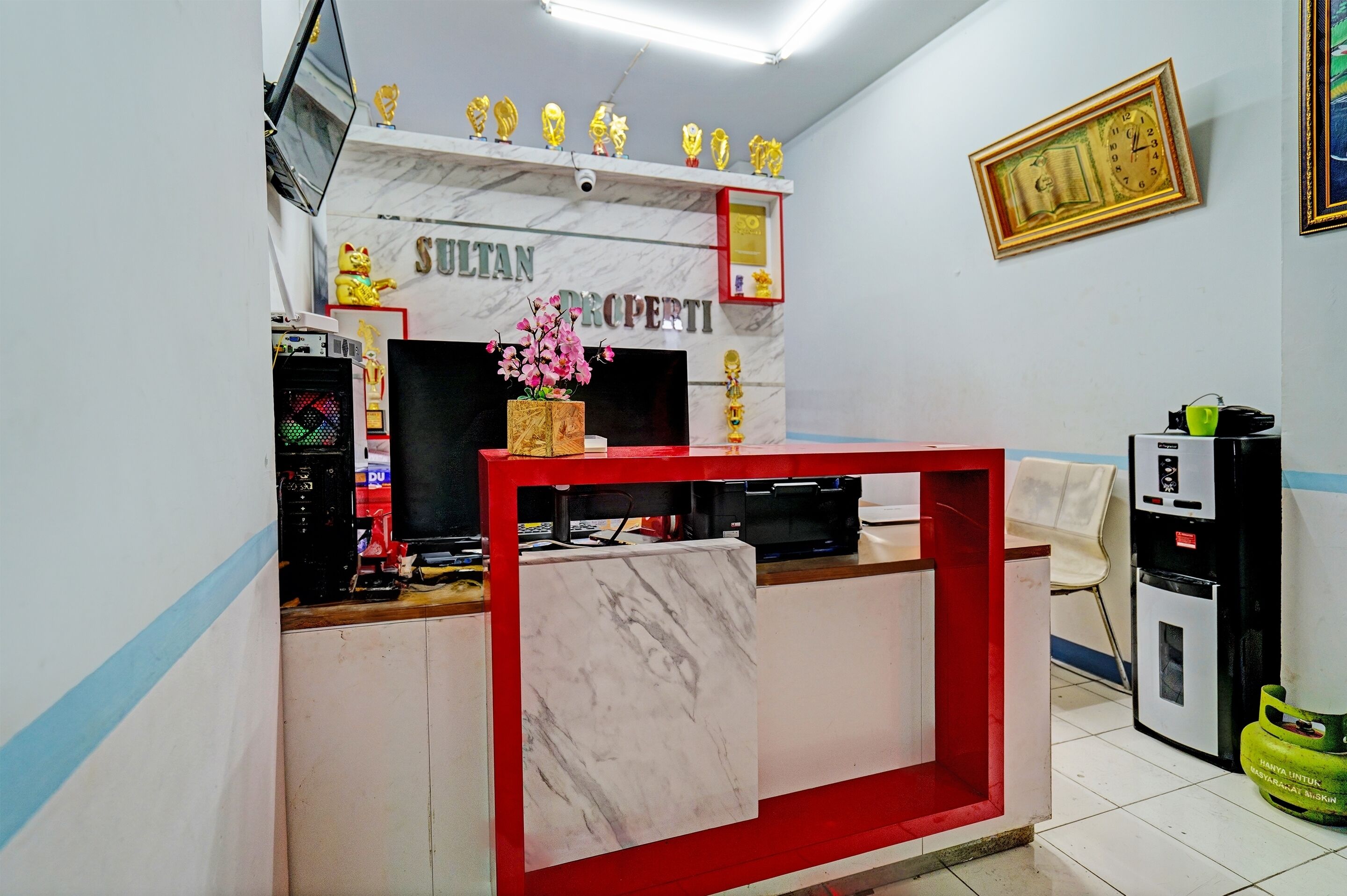 Collection O Apartemen The Suite Metro By Sultan Property II