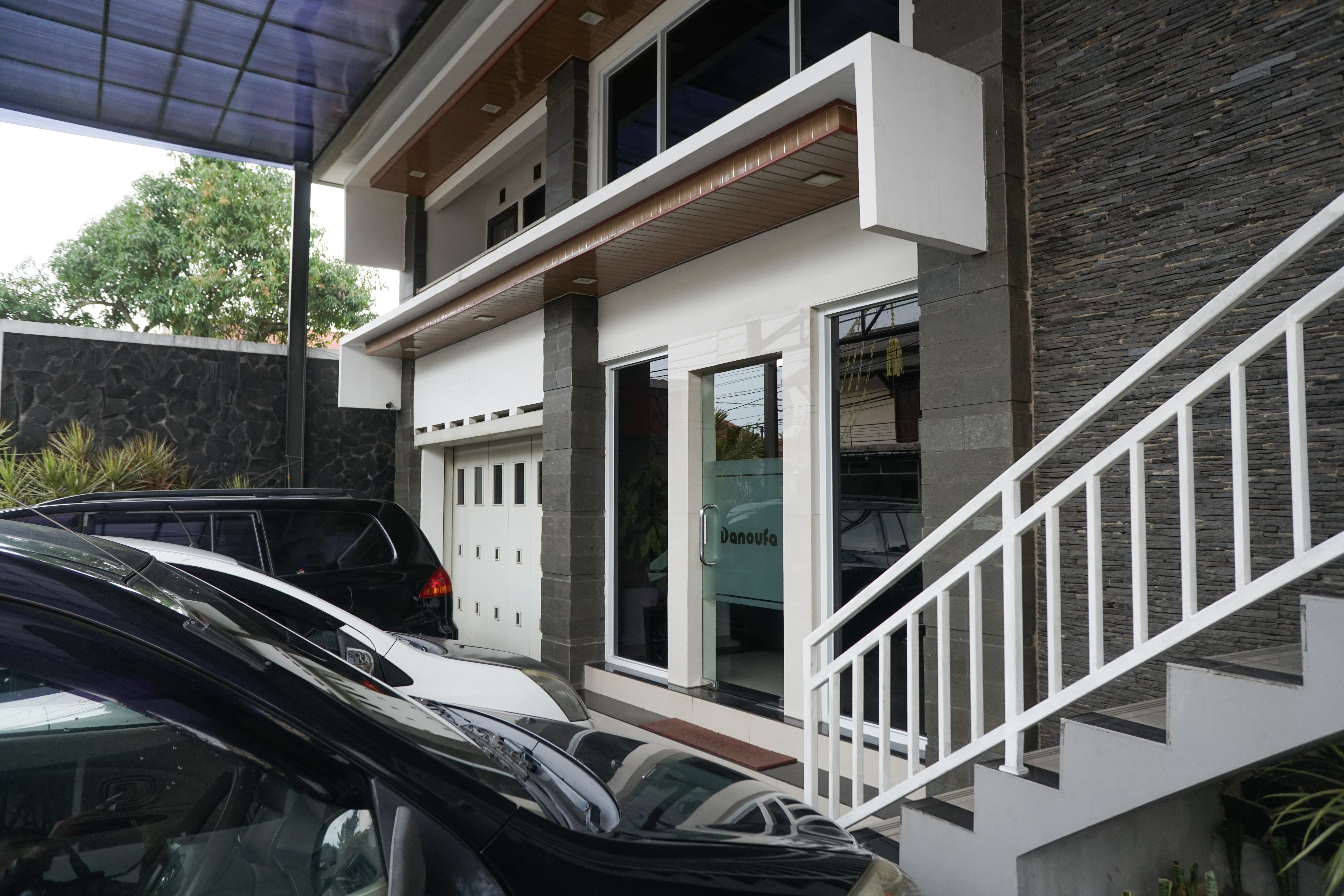 Danoufa Hotel by RedDoorz