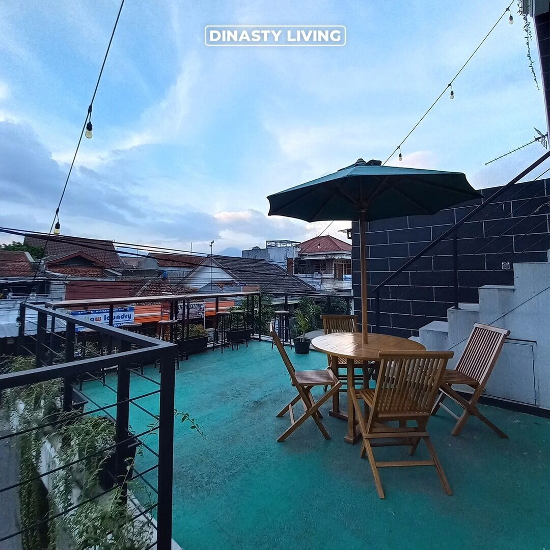 Dinasty Living Guesthouse