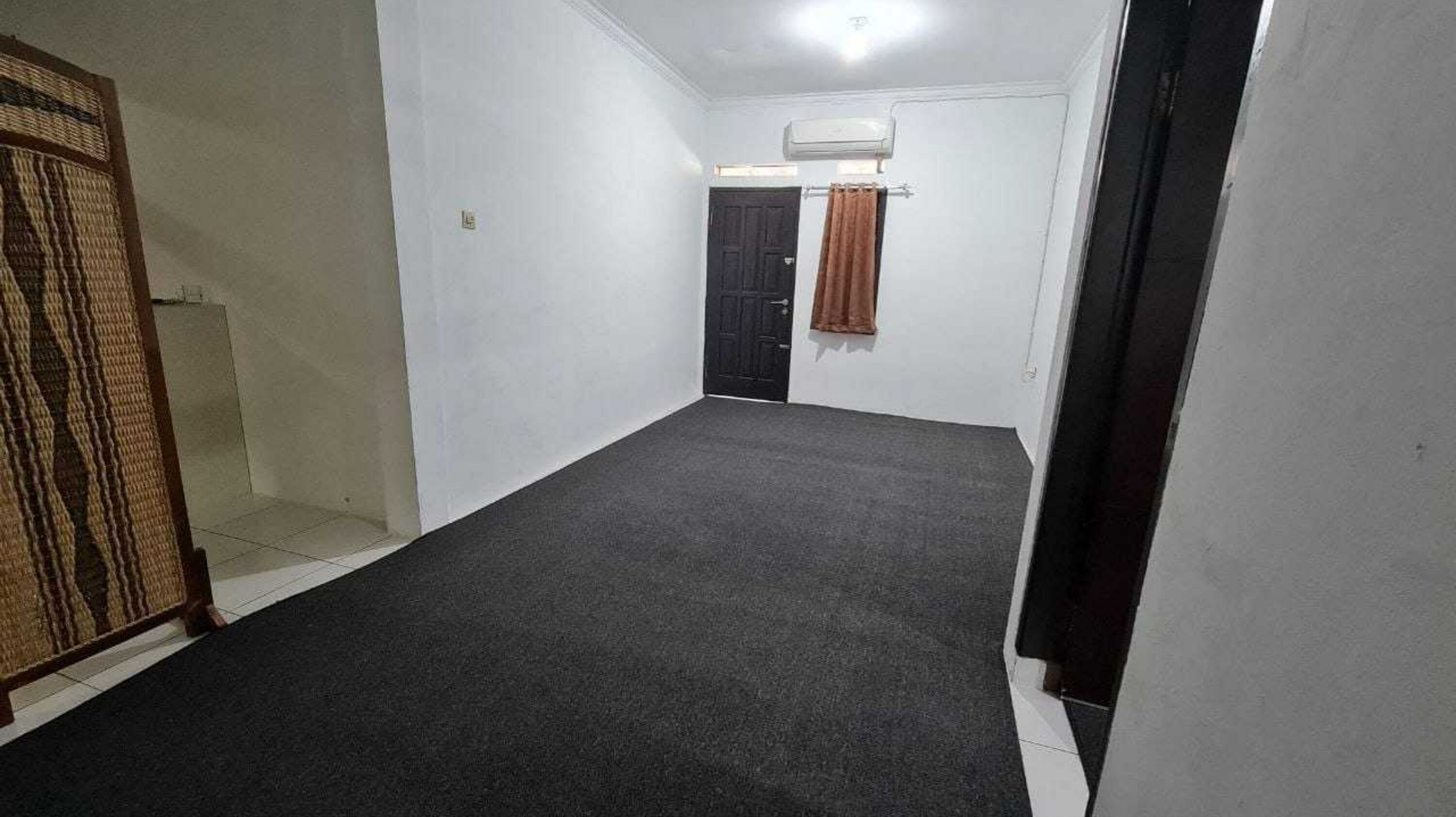 Express O 92035 Rumah Singgah 8B Syariah