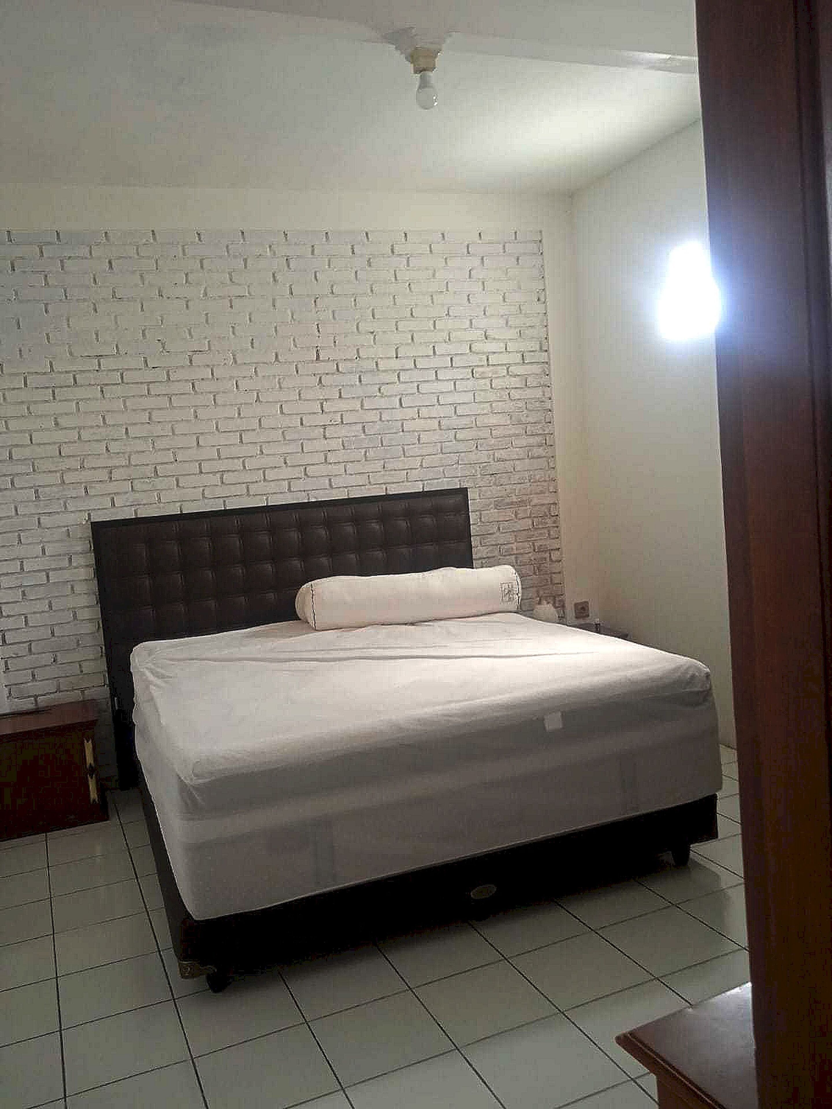 Express O 92299 Bumi Bati Deudeuh