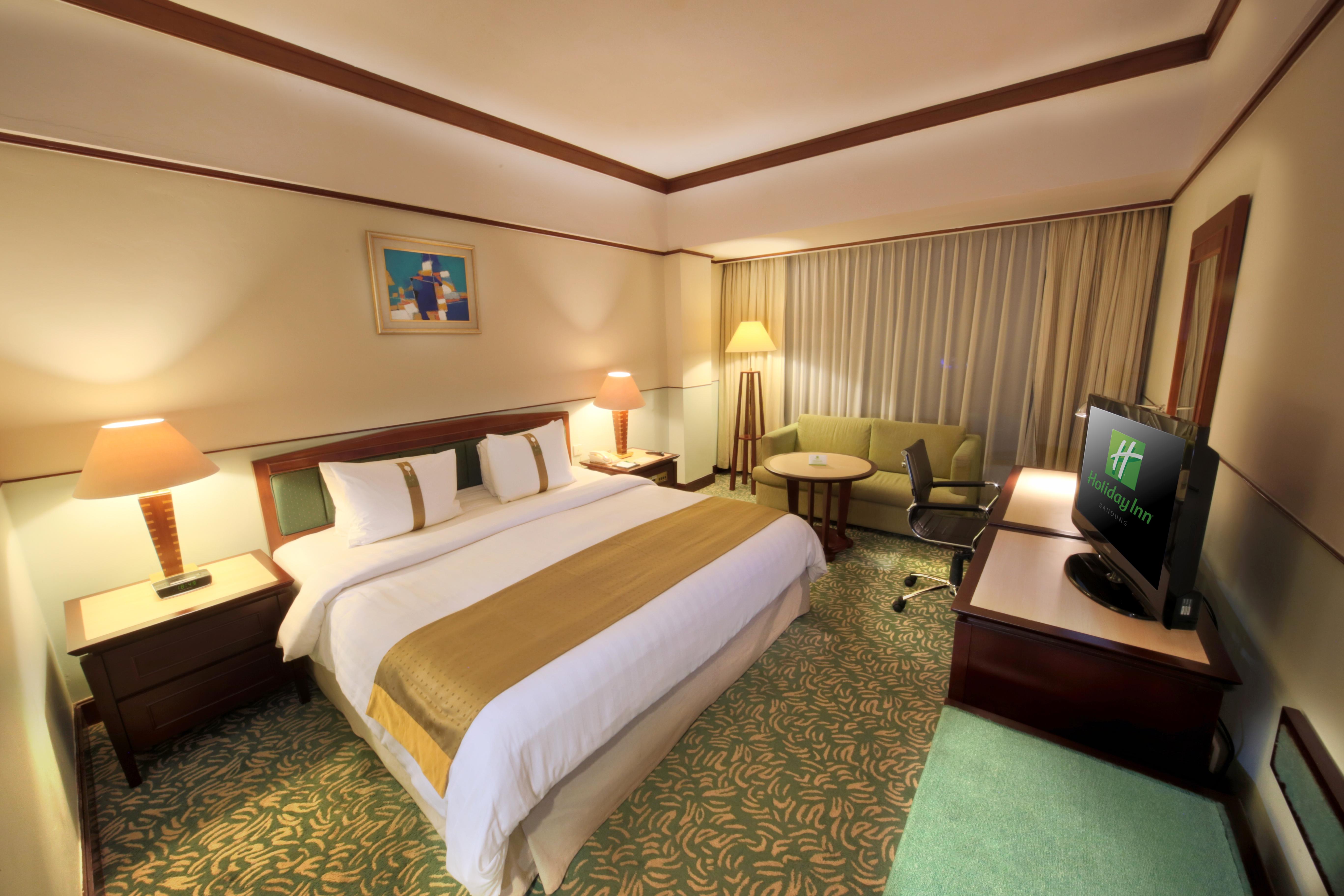 Courtyard Bandung Dago