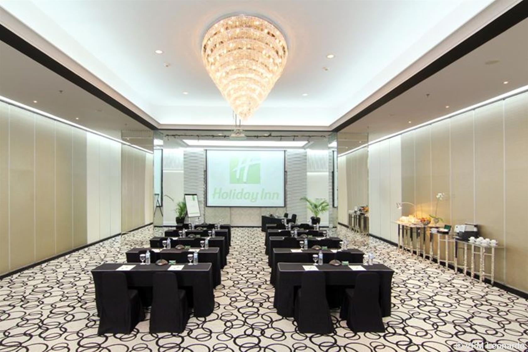 Courtyard Bandung Dago