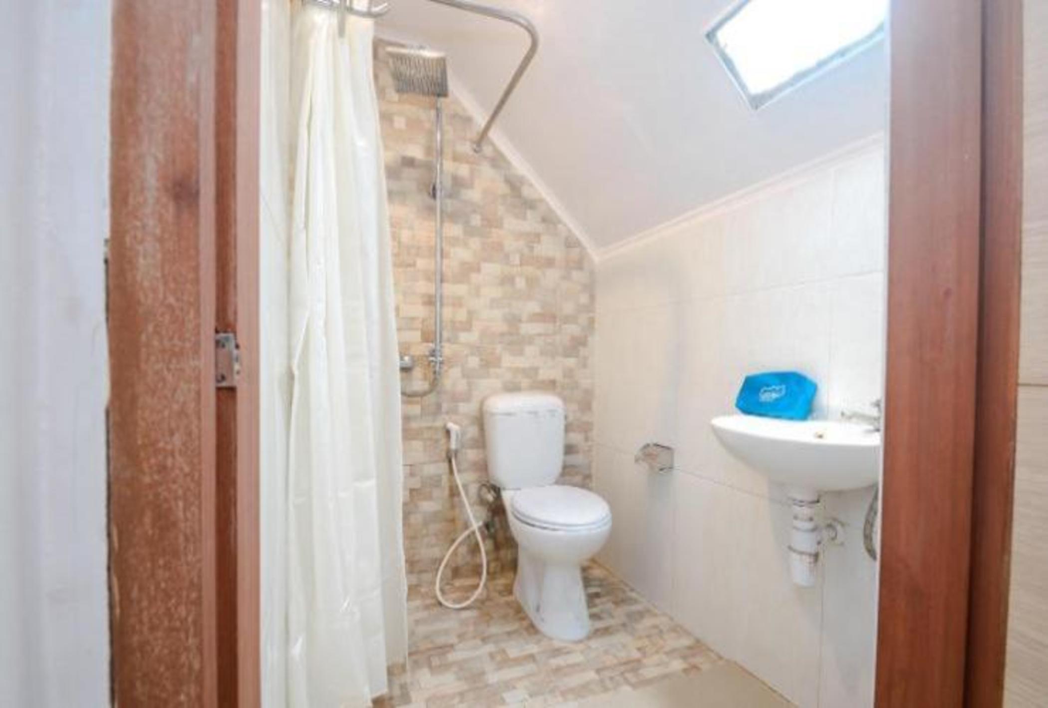 Hotel Arimbi Destik