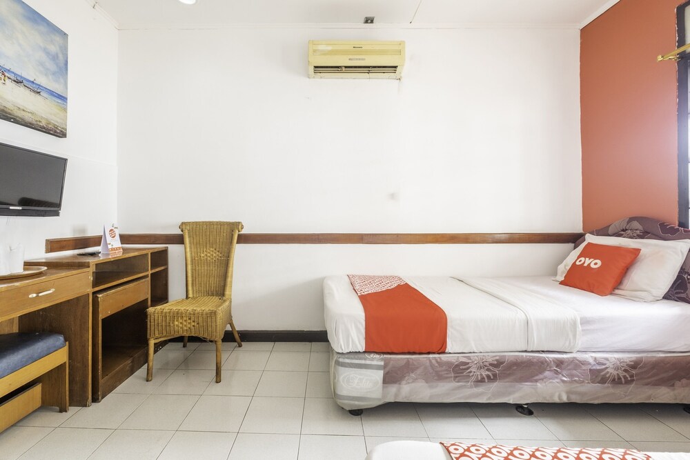 New Bali Indah Hotel Bandung by OYO Rooms