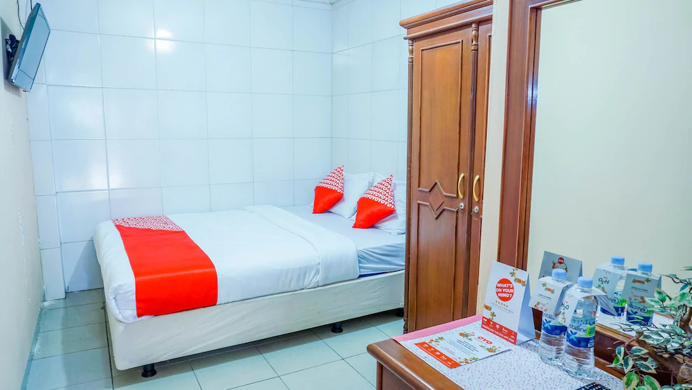 Hotel Cemara Asri by OYO Rooms