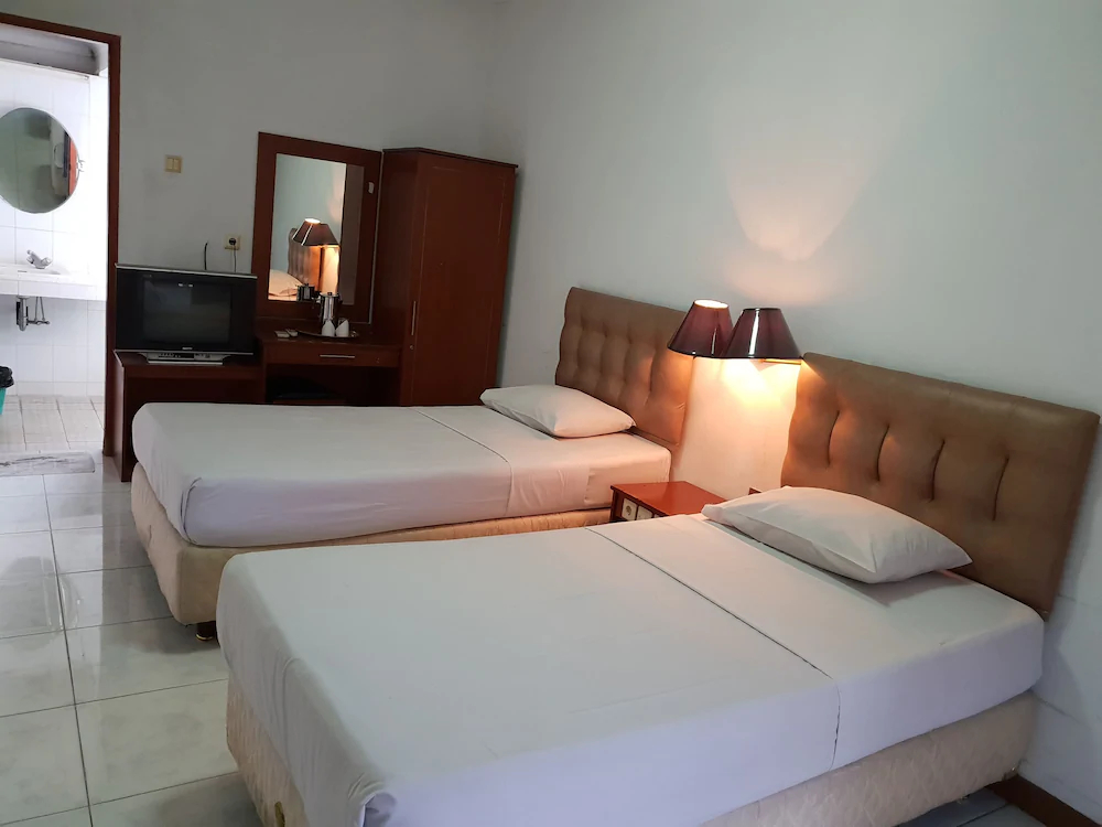 Dequr Hotel Dipati Ukur Mitra by RedDoorz