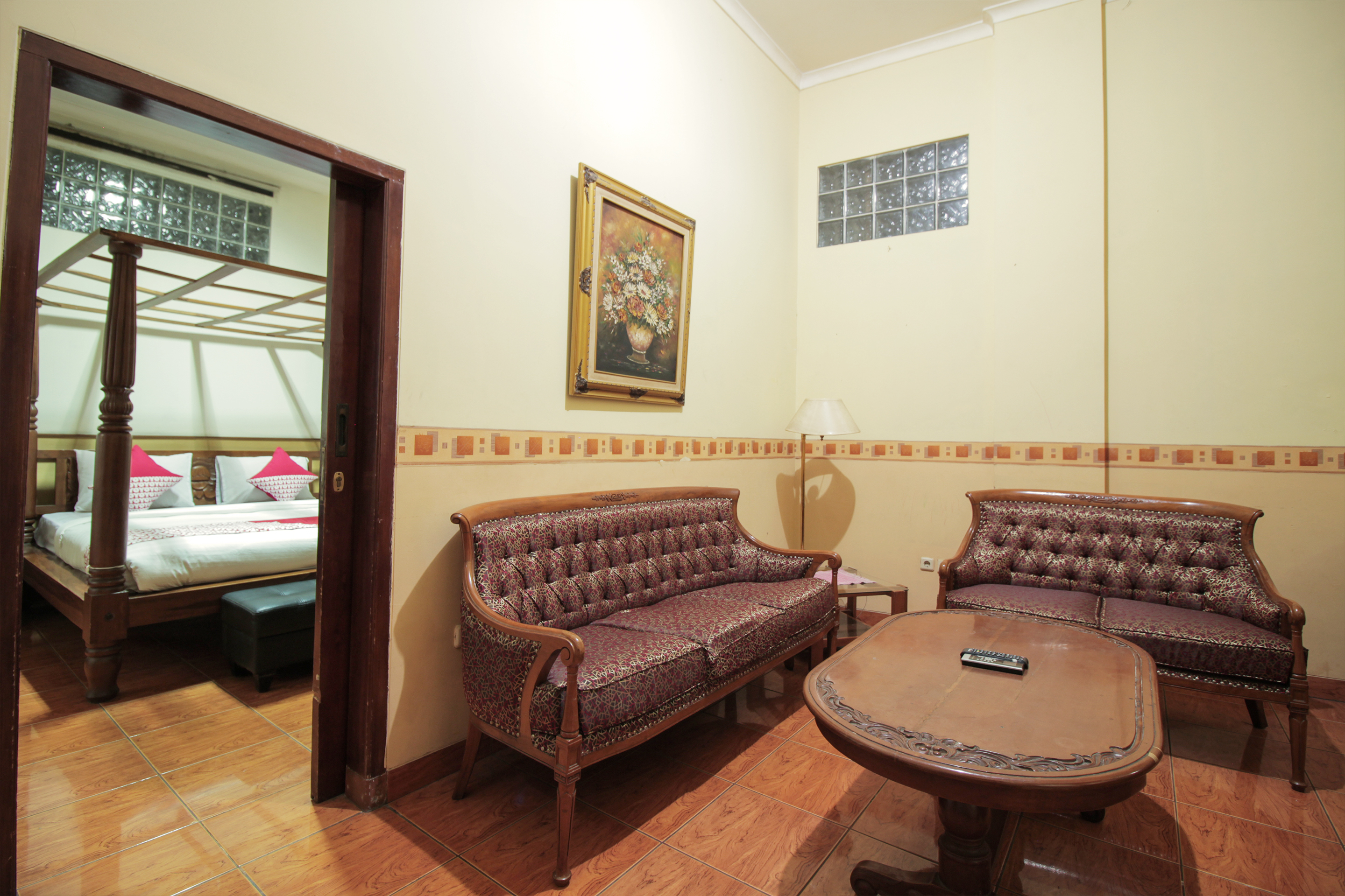 Hotel Lodaya Syariah by OYO Rooms
