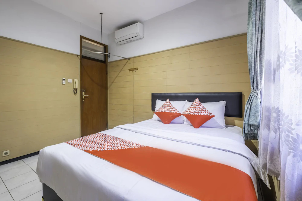 Imelda Residence by OYO Rooms