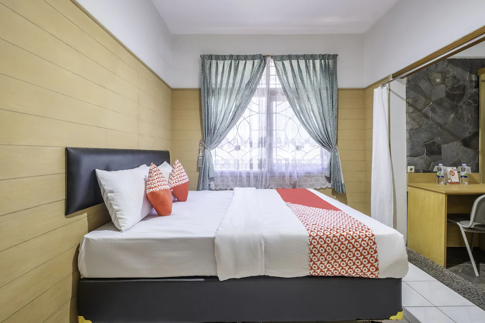 Imelda Residence by OYO Rooms