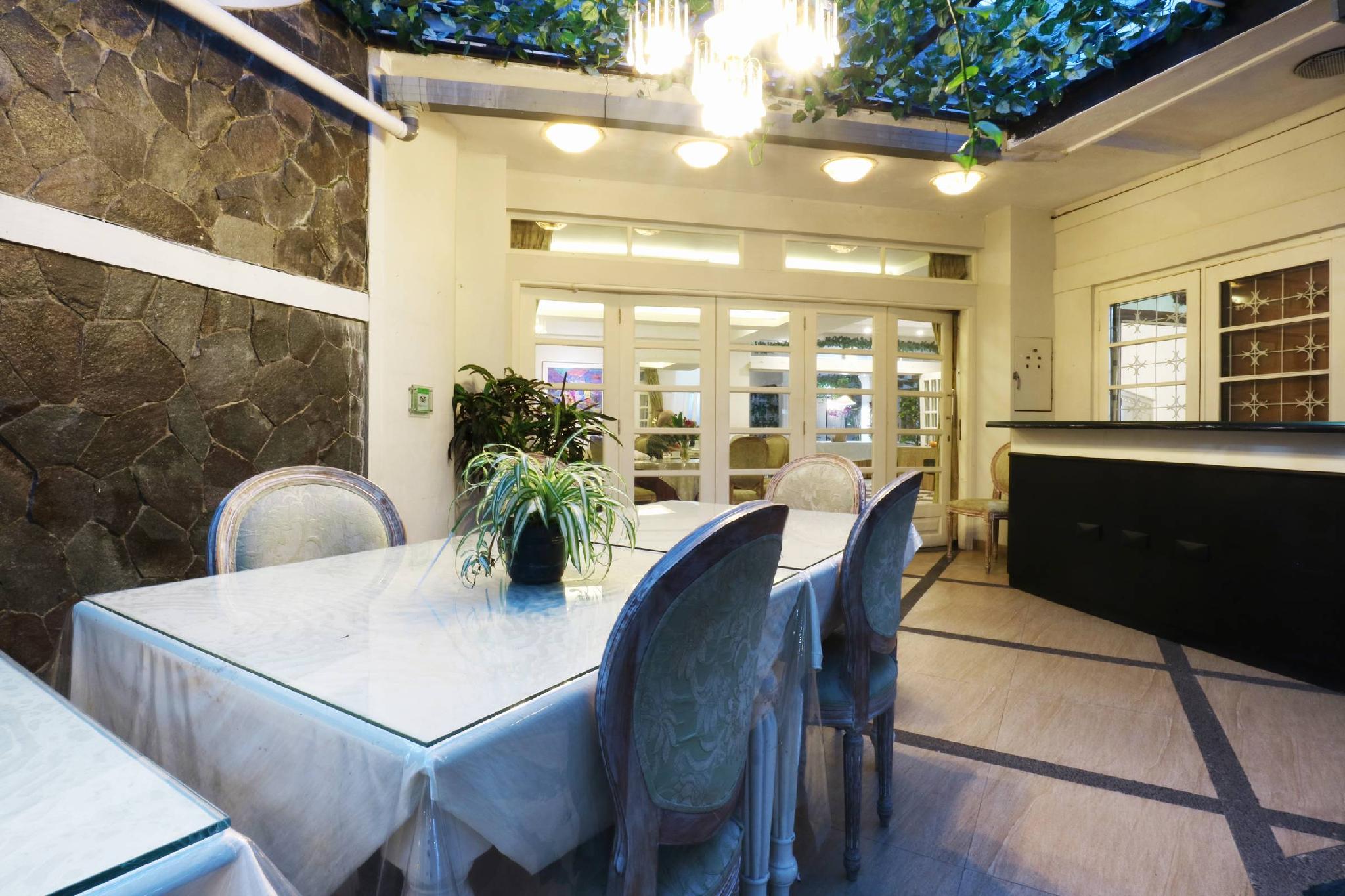 La Nostalgie Boutique Guest House