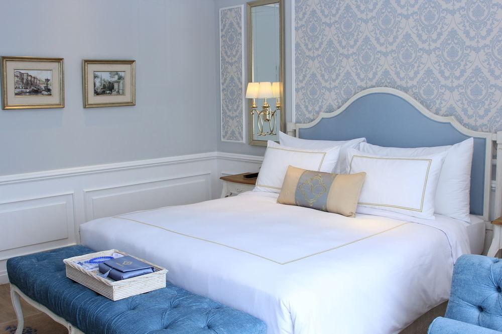 Noor Hotel