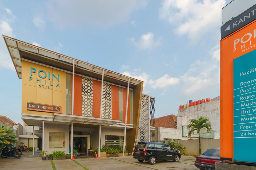 Point Phila Hotel by RedDoorz