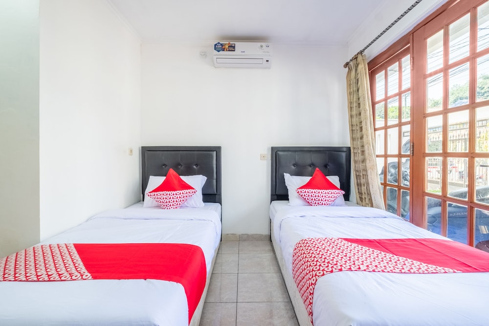 Puri Torina Residence by OYO Rooms