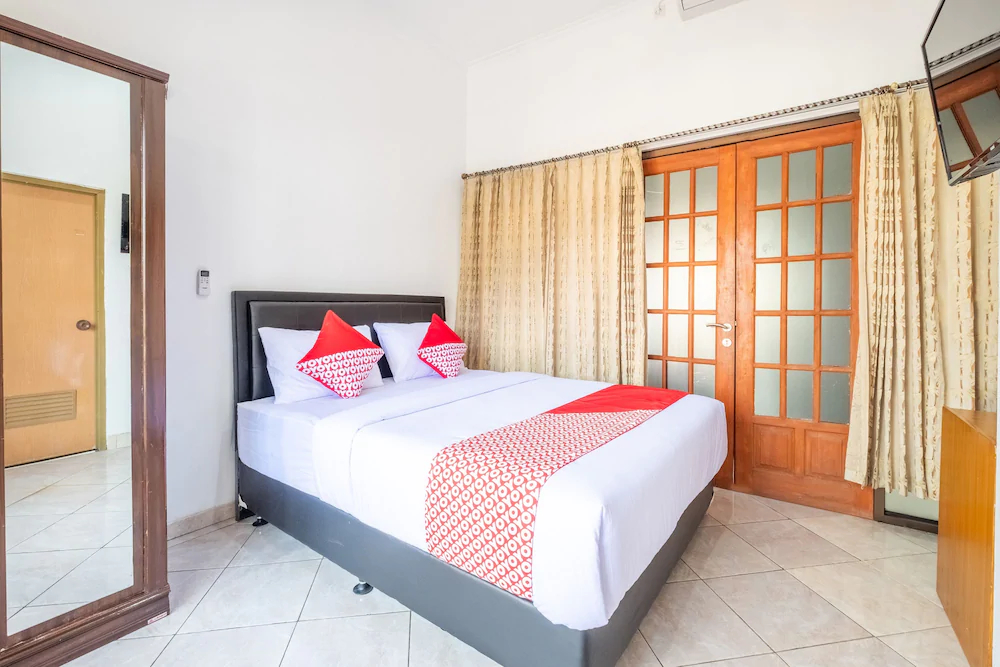 Puri Torina Residence by OYO Rooms