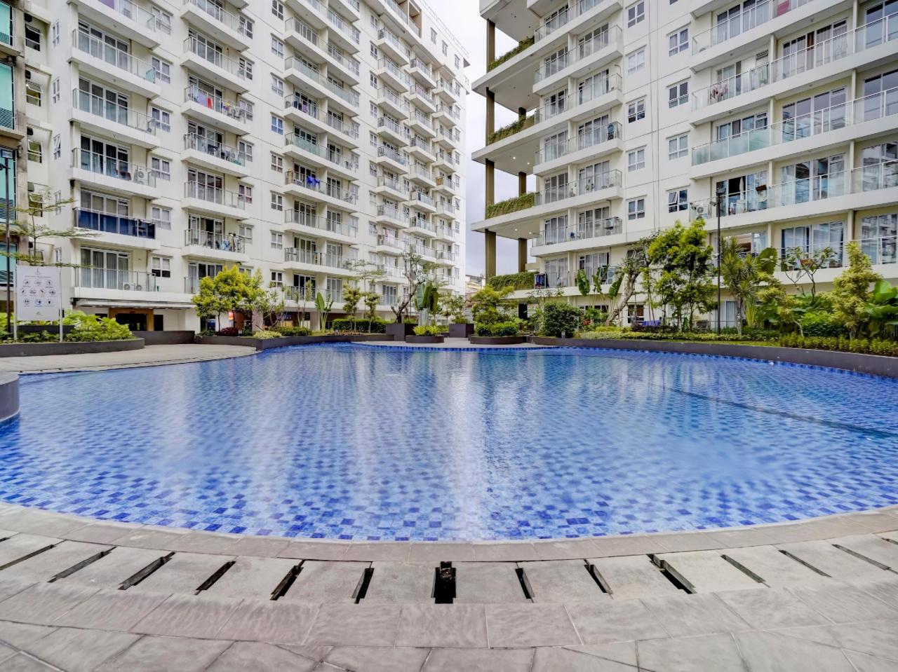 Queen Rent Apartment Gateway Pasteur by OYO Rooms