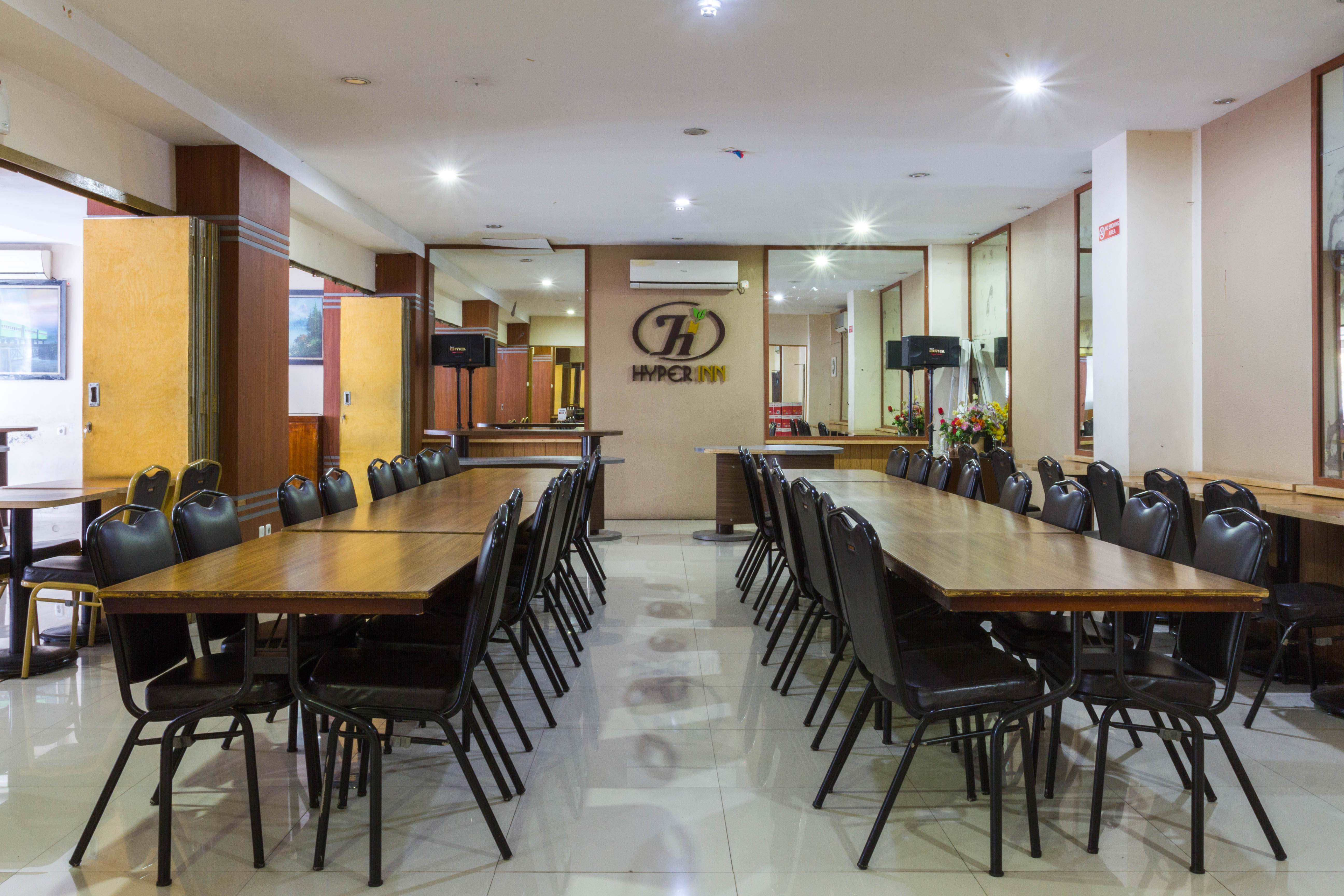 RedDoorz @ Paskal Hyper Square