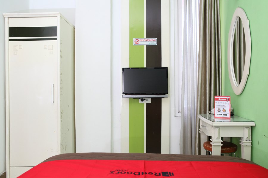 Rizh Garden Family Hotel by RedDoorz