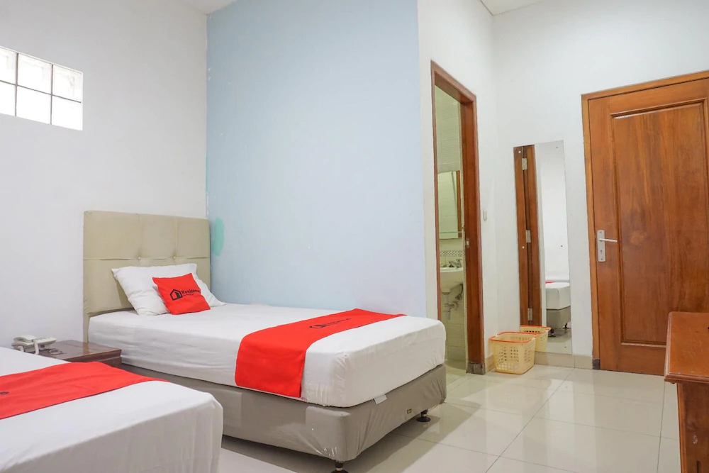 Roeby Guest House & Kost by Reddoorz