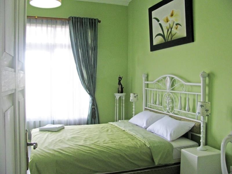 Rose Chamber Bed and Breakfast