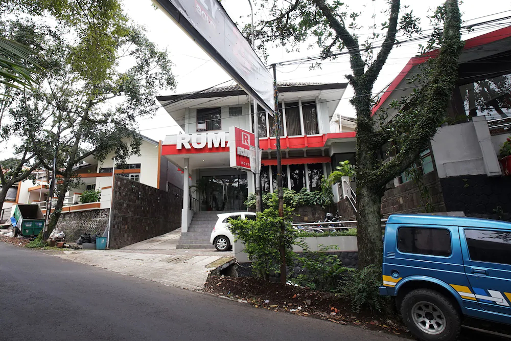 Ruma Hostel