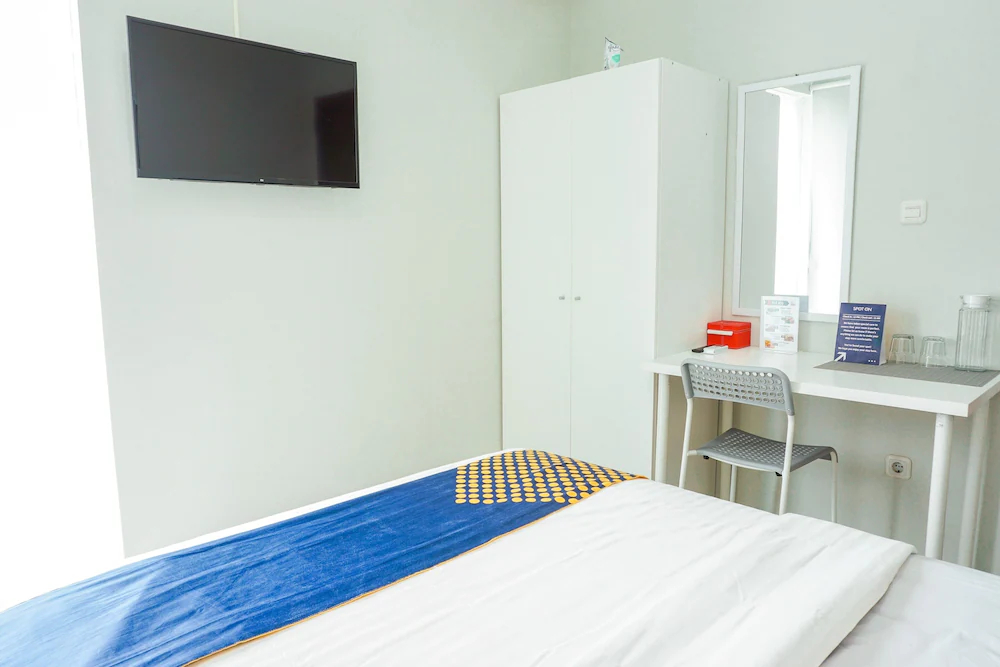 Rumah Teteh Syariah by OYO Rooms