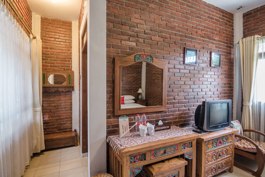 Sekar Arum Butik Guesthouse by RedDoorz