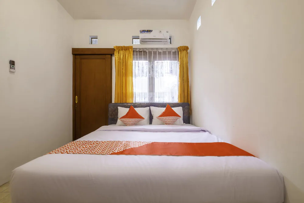 Sinulingga Residence by OYO Rooms