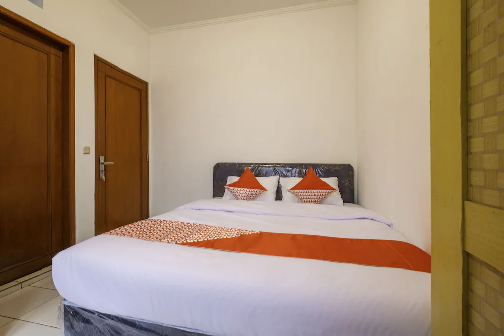 Sinulingga Residence by OYO Rooms