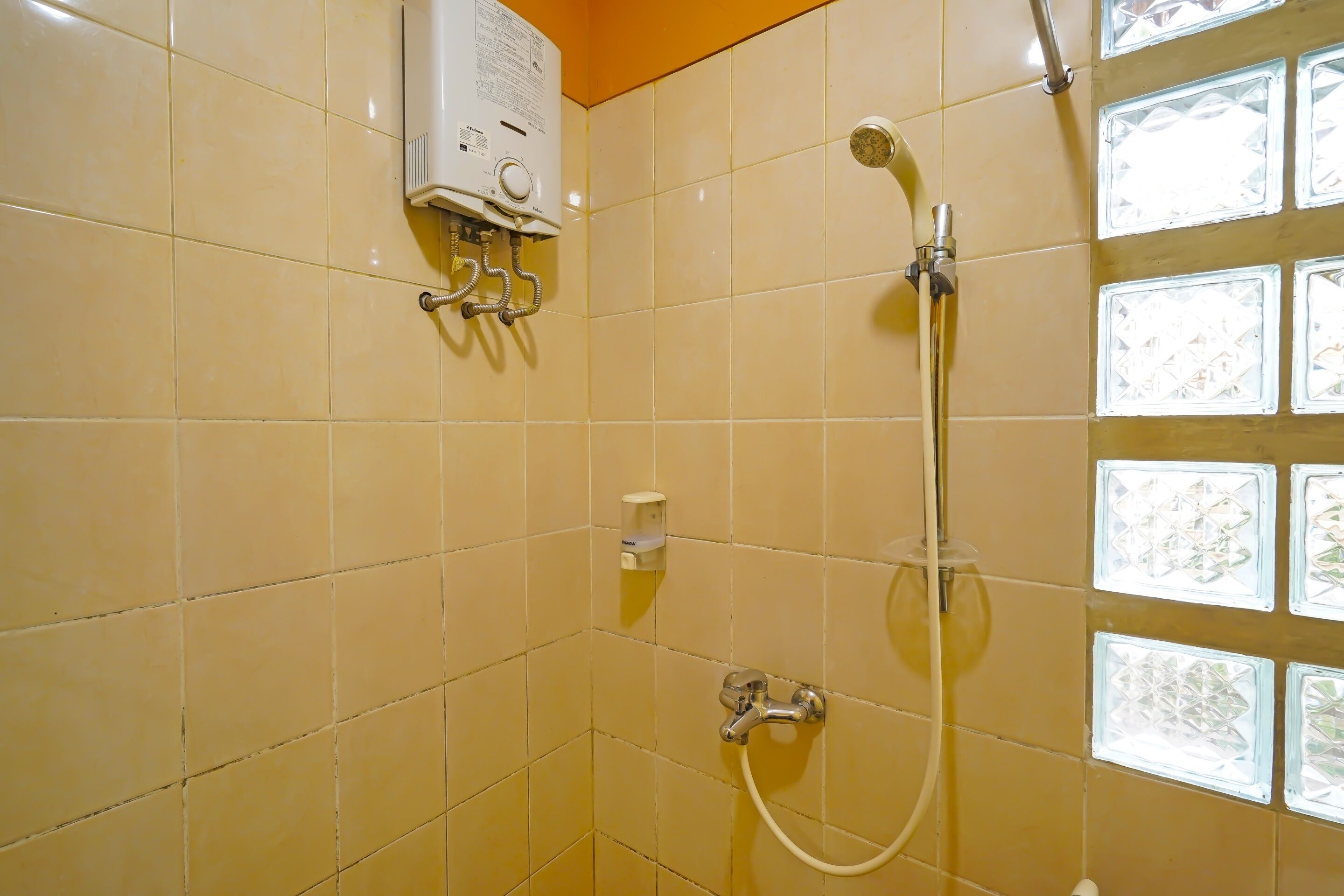 Spot On 92453 Wisma Galaxy